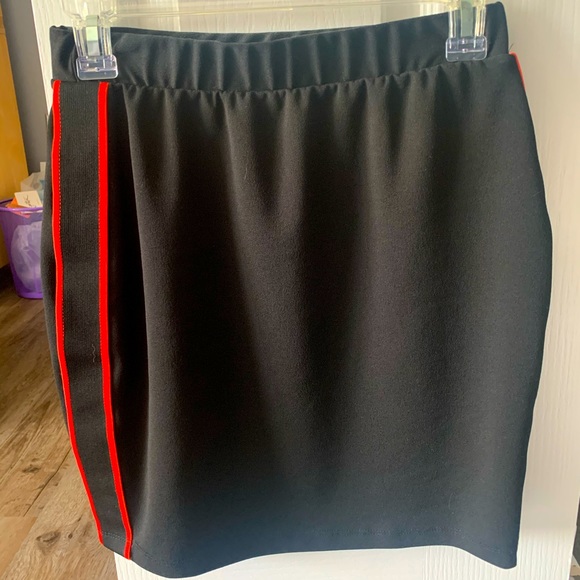 Body-con skirt - Picture 1 of 1